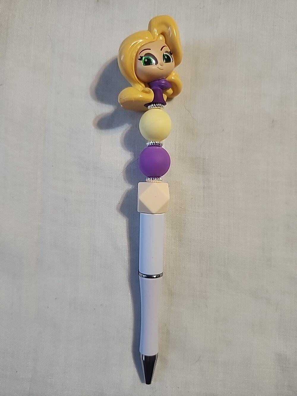 Bead Pen Doorables Character Princess Rapunzel White Pen Cream Purple Beads